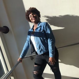 Meet your Posher, Crystal